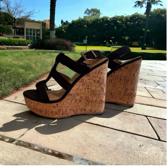 Soda Black Vegan Stappy 6” cork heeled platform wedges. SZ10 Great Condition. - Picture 9 of 16
